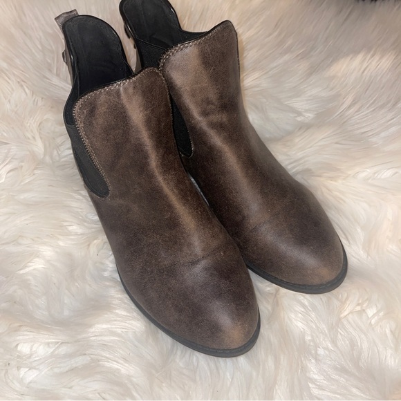 Soda Booties - Picture 3 of 4